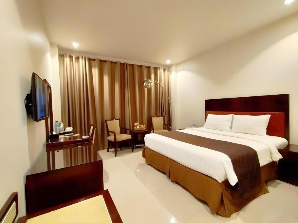 Narita Classic Hotel Surabaya Eksteriør billede